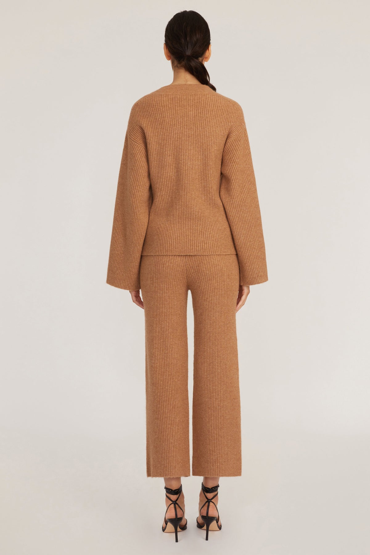 Arie Ribbed Cashmere Blend Henley Sweater in Camel
