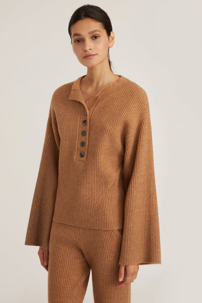 Arie Ribbed Cashmere Blend Henley Sweater in Camel