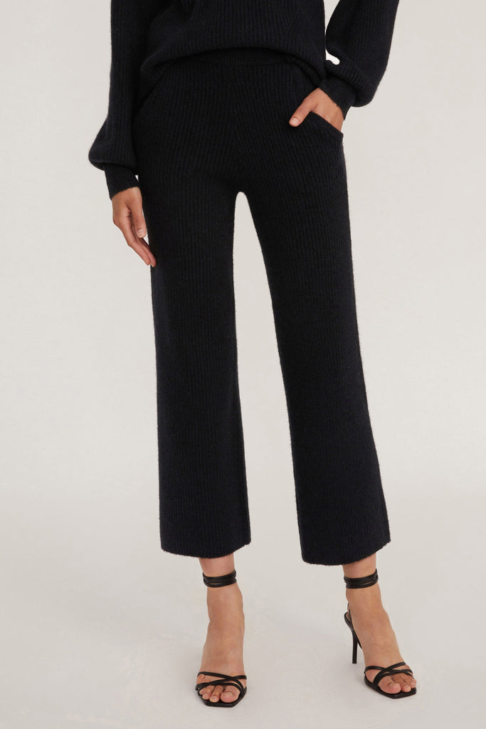 Arie Ribbed Cashmere Blend Pant in Black