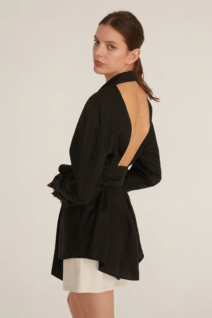 Brett Linen U-Back Button Down in Linen Black