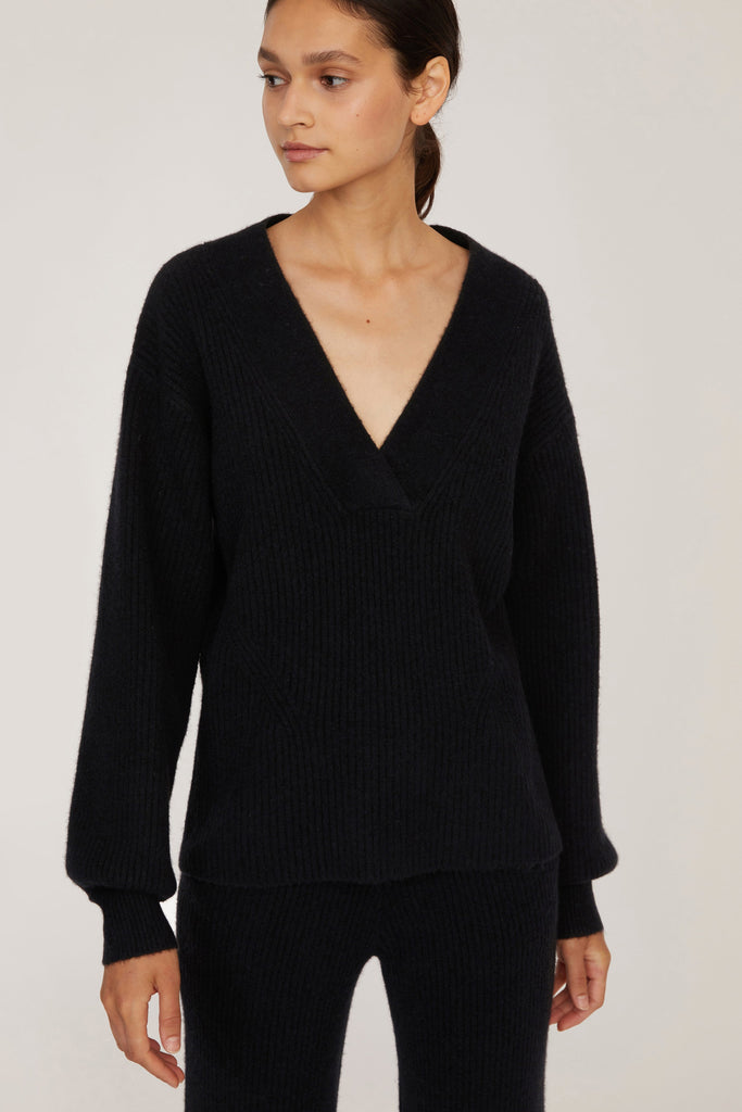 Fritz Ribbed Cashmere Blend V Neck Sweater in Black
