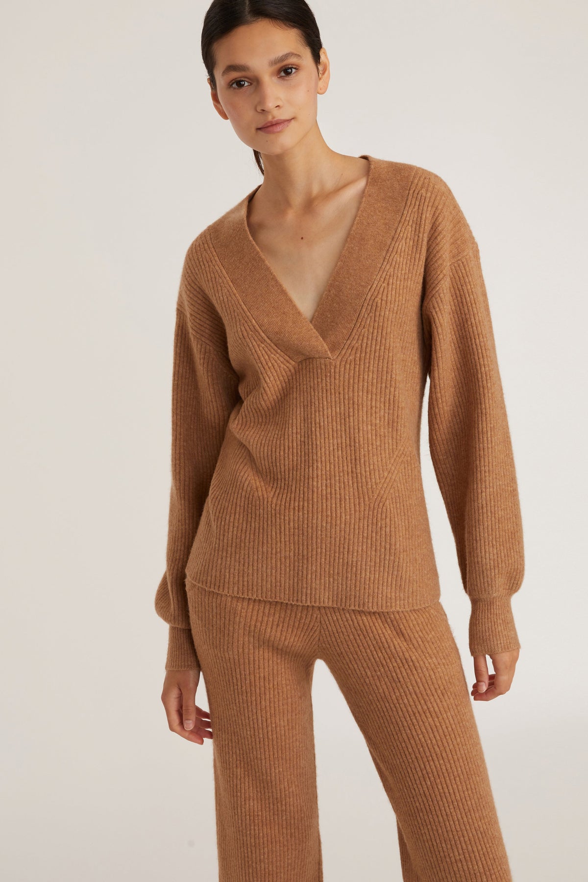Fritz Ribbed Cashmere Blend V Neck Sweater in Camel