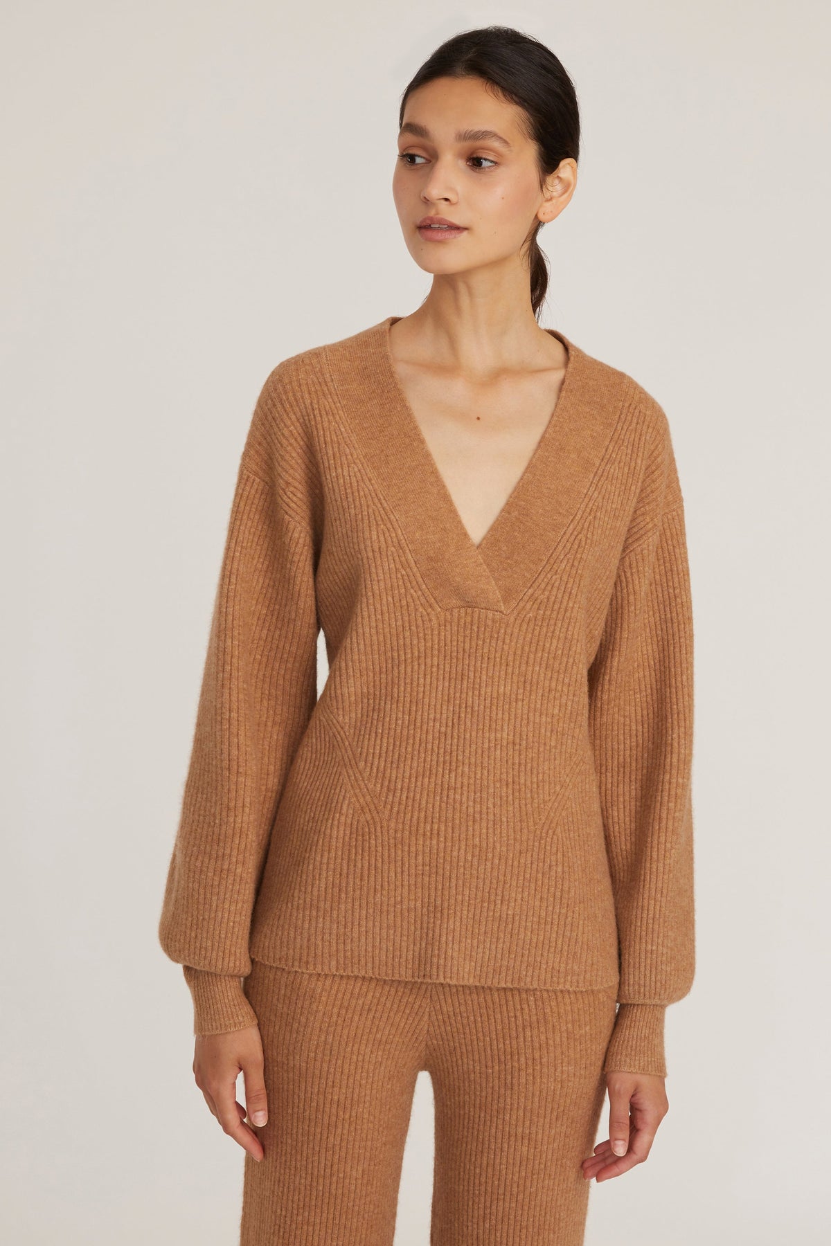 Fritz Ribbed Cashmere Blend V Neck Sweater in Camel