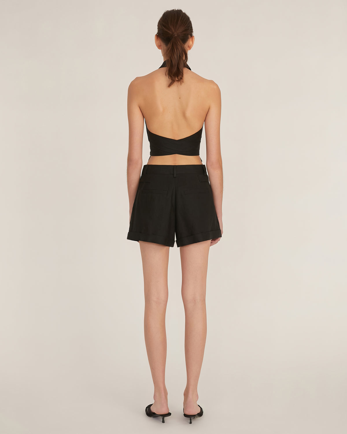 Kenny Linen Button Tab Short in Linen Black