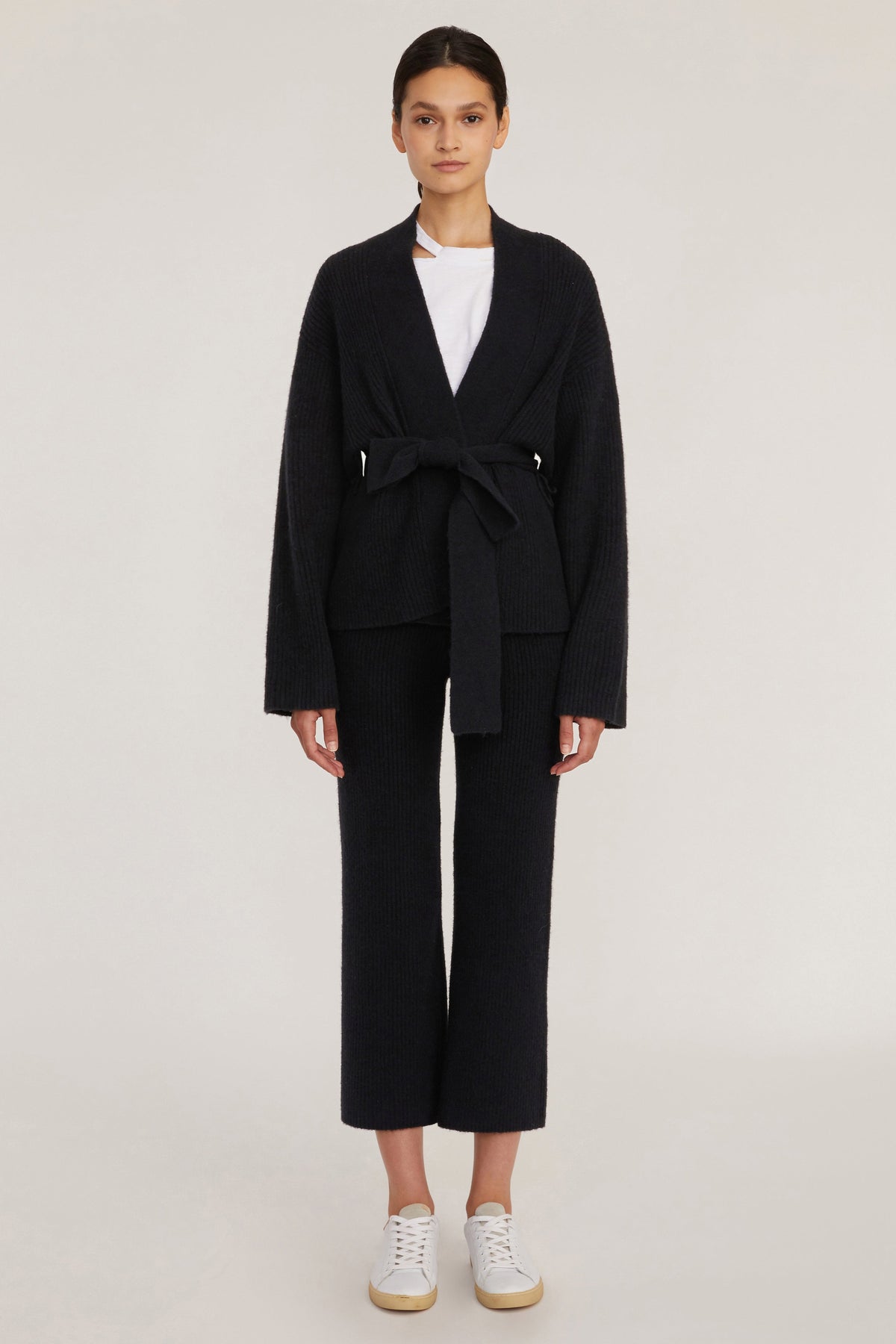 Kyrie Cashmere Blend Cropped Cardigan in Black