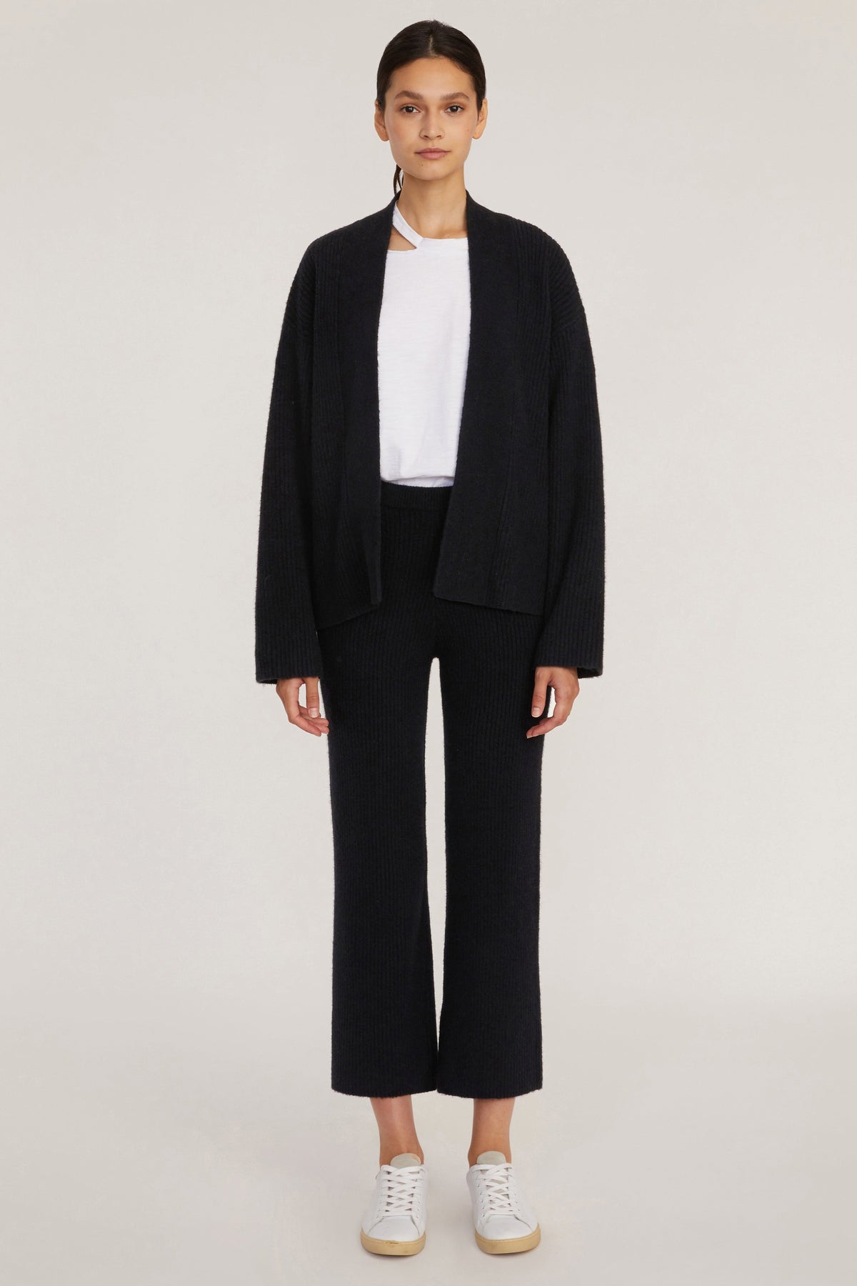 Kyrie Cashmere Blend Cropped Cardigan in Black
