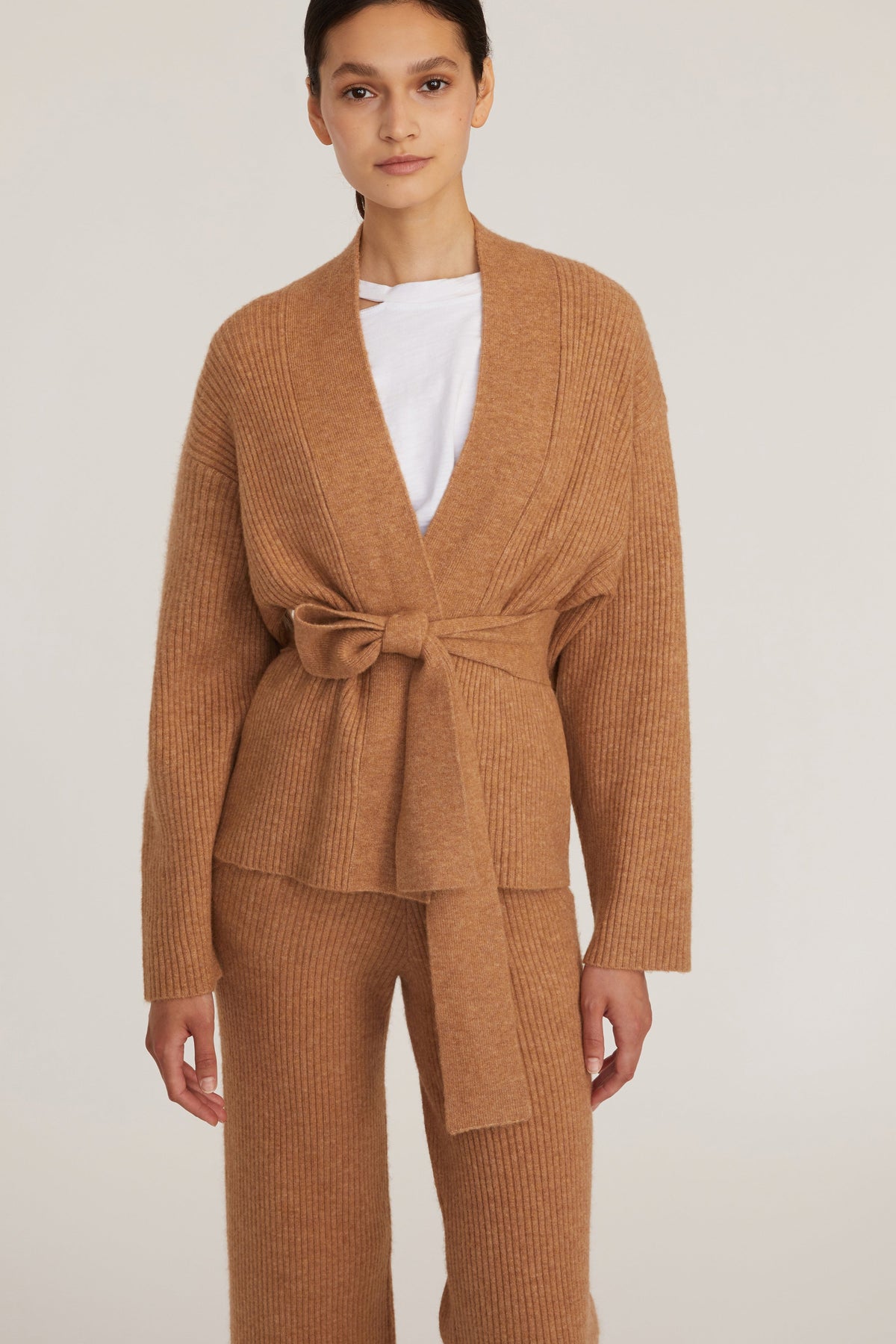 Kyrie Cashmere Blend Cropped Cardigan in Camel