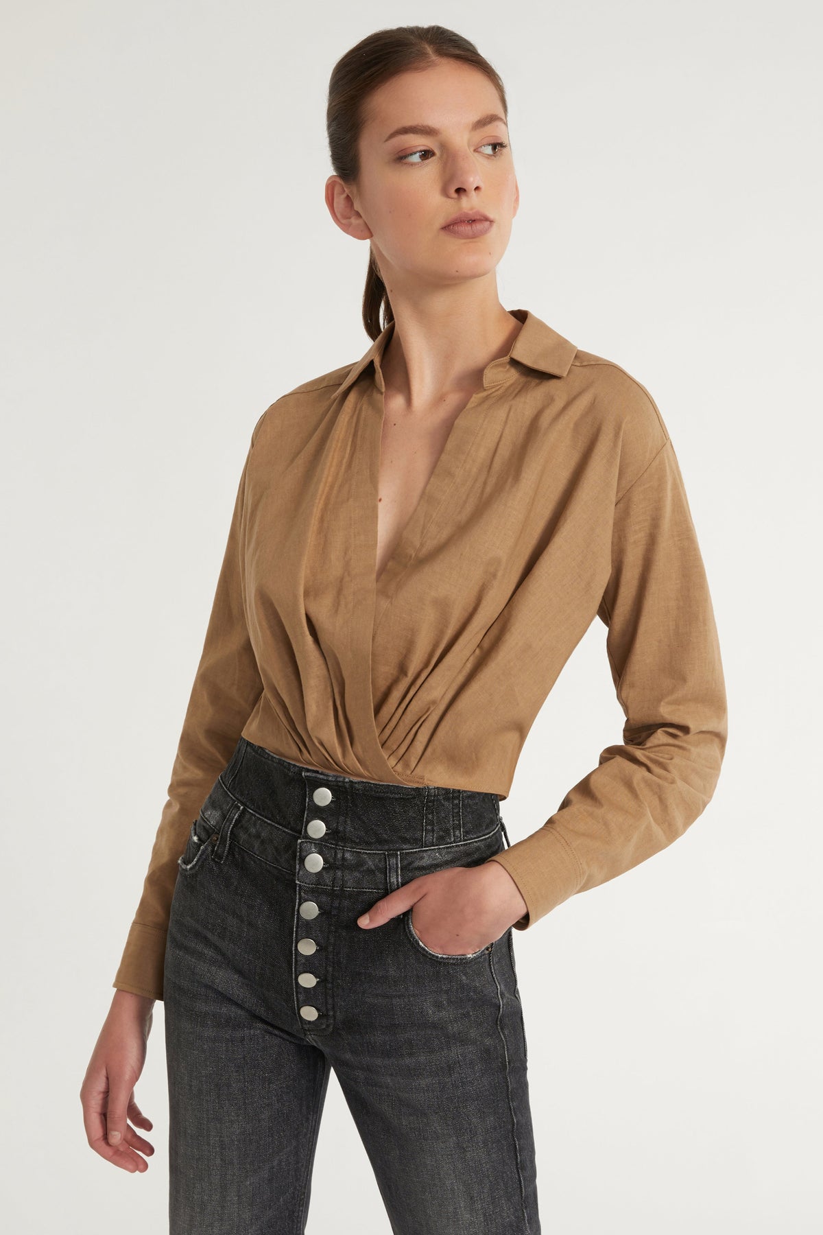 Maxwell Linen Shirt in Sandalwood
