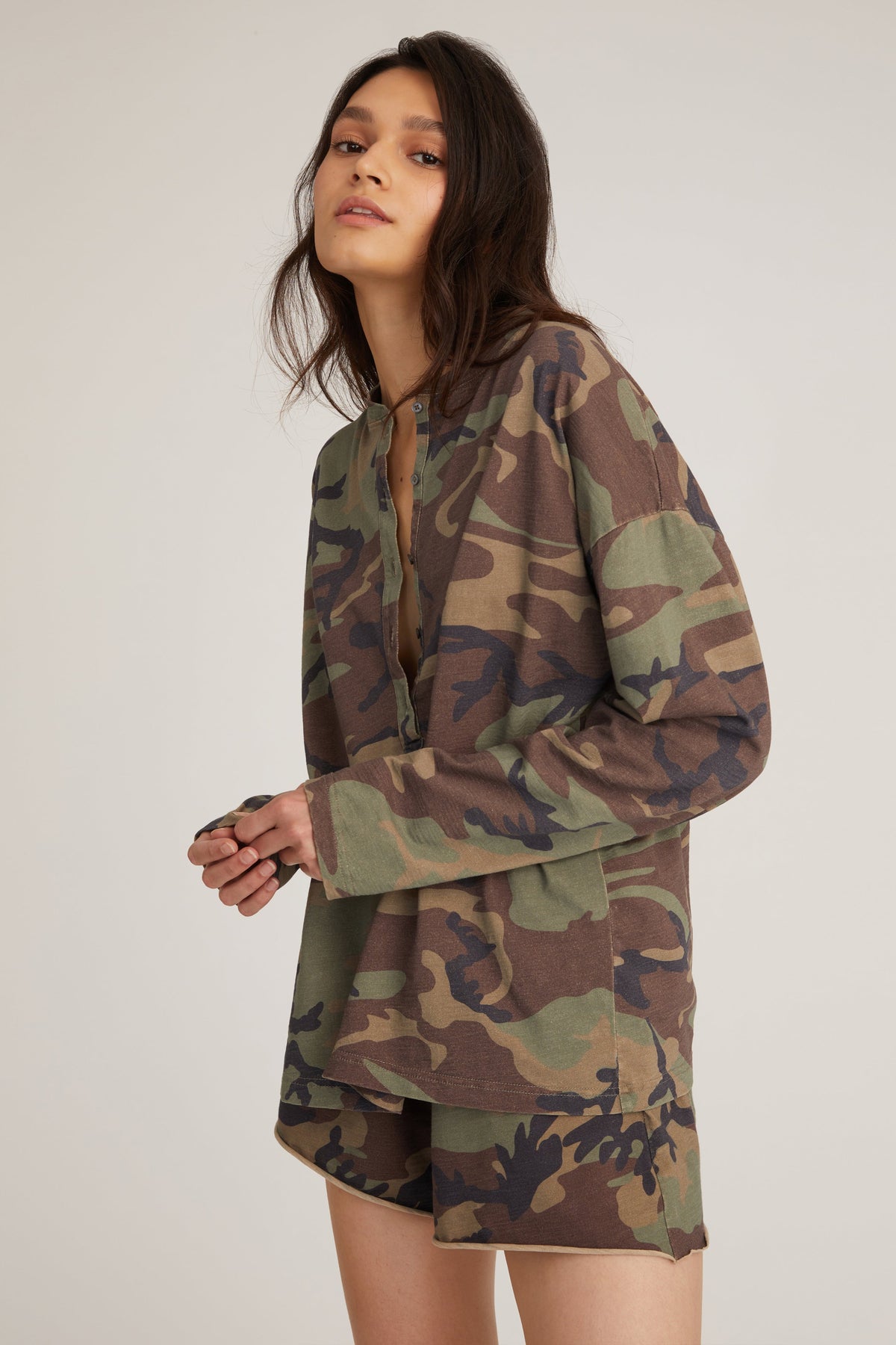 So Relaxed Boyfriend Slub Jersey Long Sleeve Camo Henley