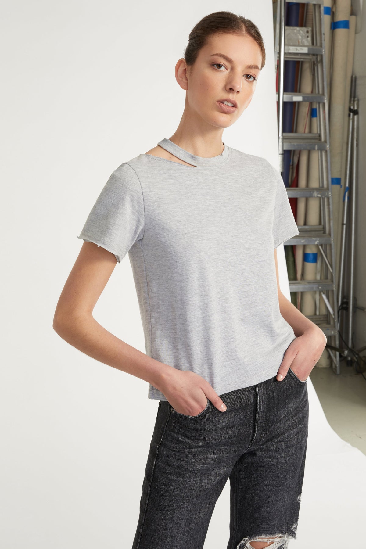 Tate Cut Out Tee in Light Heather Grey