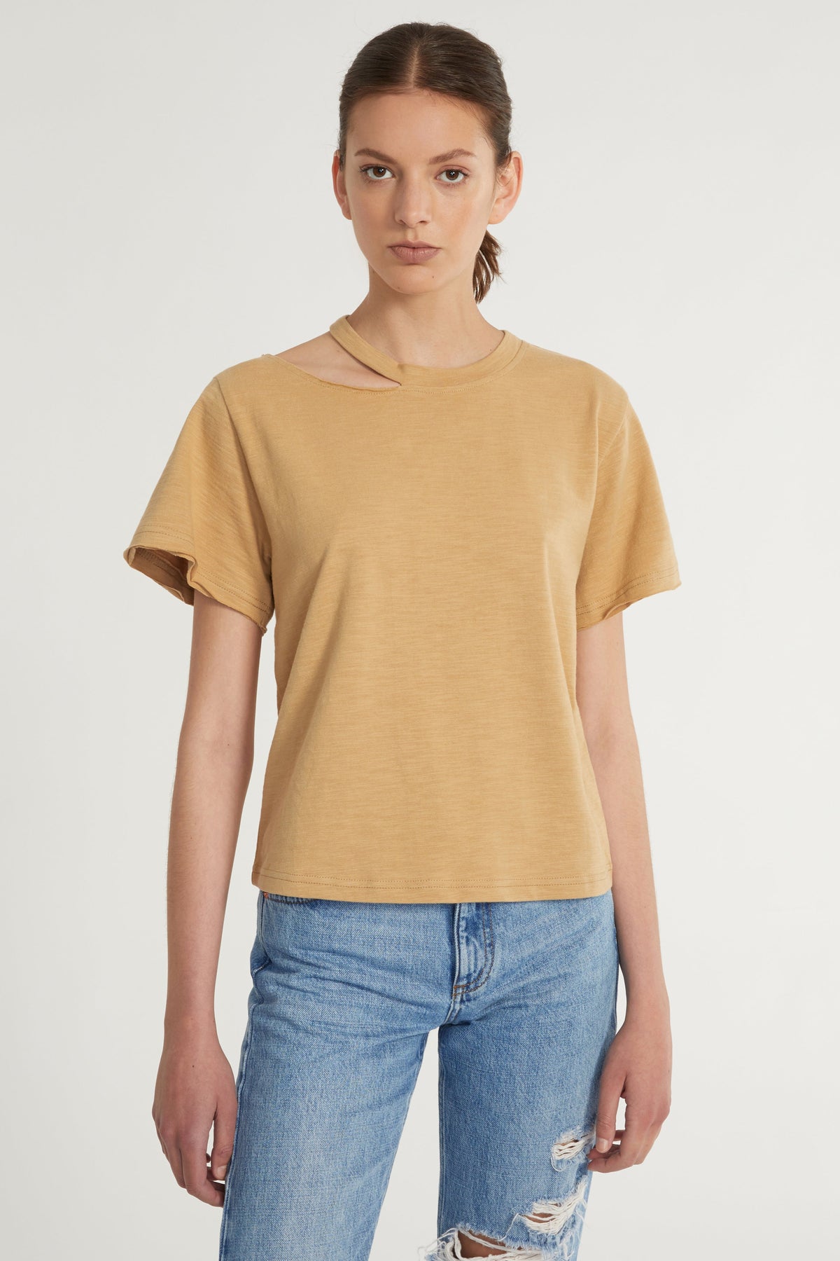 Tate Cut Out Tee in Sedona