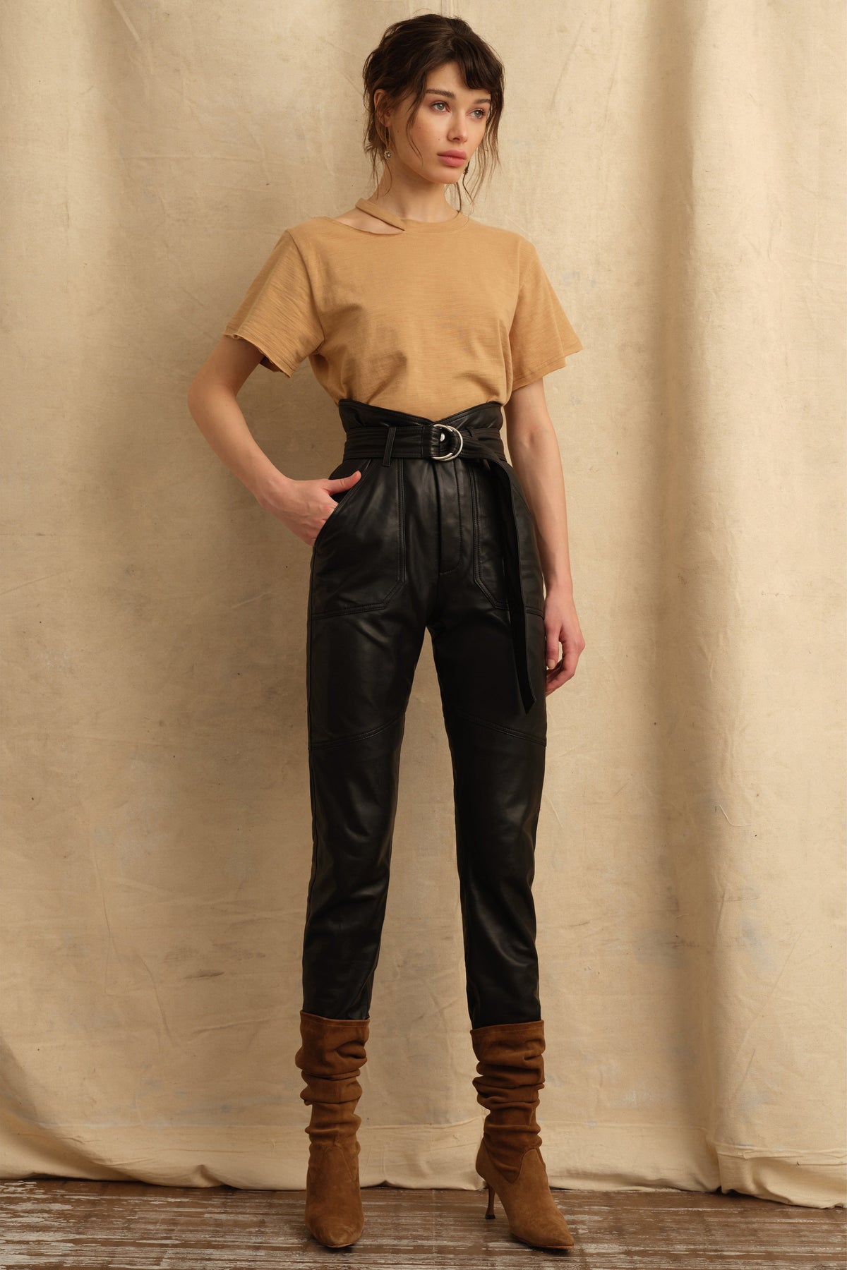 Tate Cut Out Tee in Sedona